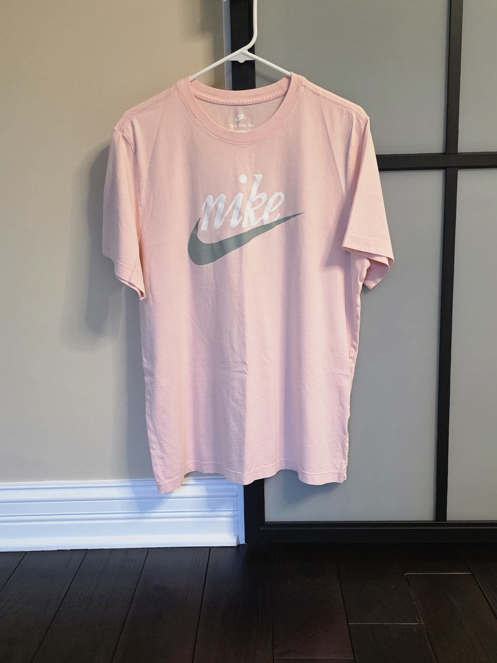 Nike Men’s Light Pink Tee with Gray Swoosh